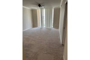 651 Okeechobee Blvd APT 1107, West Palm Beach, FL 33401, Sold 06/07/22