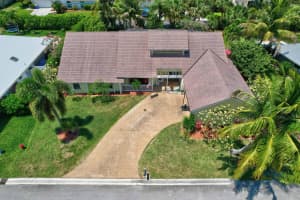 10440 SE Jupiter Narrows Drive, Hobe Sound, FL 33455 Sold 08/26/22