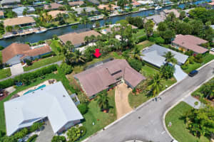 10440 SE Jupiter Narrows Drive, Hobe Sound, FL 33455 Sold 08/26/22