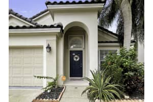9802 N Grand Duke Cir, Tamarac, FL 33321, Sold 06/17/22