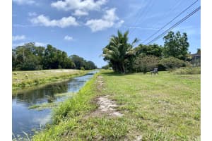 1337 NW 7th St, Boca Raton, FL 33486, Sold 08/16/22