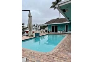 728 Coventry St, Boca Raton, FL 33487, Sold 04/30/22