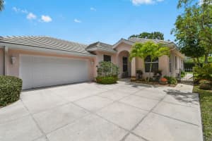 7469 SE Marsh Fern Ln, Hobe Sound, FL 33455, Sold 06/10/22