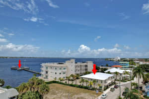 53 SE Seminole St, Stuart, FL 34994, Sold 01/06/23