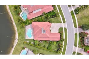 3592 Collonade Dr, Wellington, FL 33449, Sold 05/25/22