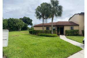 101 Lakeview Dr E, Royal Palm Beach, FL 33411, Sold 06/30/22
