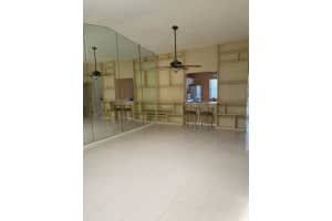 101 Lakeview Dr E, Royal Palm Beach, FL 33411, Sold 06/30/22