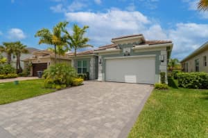 9583 Highland Pointe Pass, Delray Beach, FL 33446, Sold 06/09/22