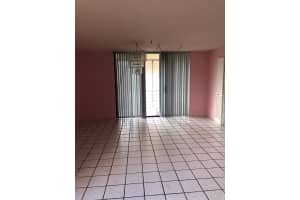 671 NE 195th St 303 e, Miami, FL 33179, Sold 08/03/22