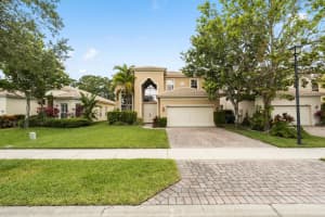 5725 Spanish River Rd, Fort Pierce, FL 34951, Sold 08/15/22