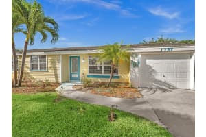 1357 SE Oakmont Ln, Port St. Lucie, FL 34952, Sold 07/01/22