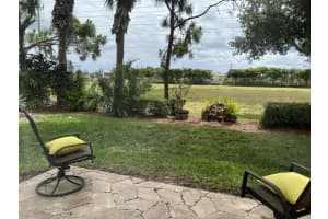 301 River Bluff Ln, Royal Palm Beach, FL 33411, Sold 07/18/22