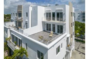 111 SE 2nd St #301, Delray Beach, FL 33444, Sold 06/22/22