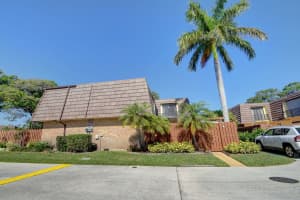 562 Springdale Cir, Palm Springs, FL 33461, Sold 06/28/22