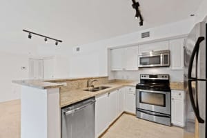 127 Yacht Club Way APT 107, Hypoluxo, FL 33462, Sold 06/21/22