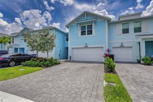 6348 Sailpointe Ln, West Palm Beach, FL 33413, Sold 06/16/22