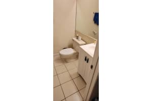 213 Lake Pointe Dr APT 206, Oakland Park, FL 33309, Sold 06/21/22