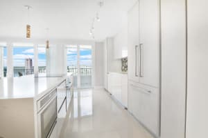 550 S Ocean Blvd APT 1209, Boca Raton, FL 33432, Sold 06/16/22