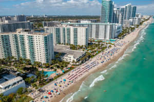 3901 S Ocean Dr, Hollywood, FL 33019, Sold 06/09/22