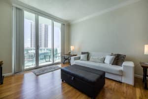 3901 S Ocean Dr, Hollywood, FL 33019, Sold 06/09/22