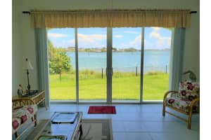 3 Harbour Isle Dr E, Fort Pierce, FL 34949, Sold 03/31/23