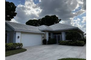 8553 Doverbrook Dr, Palm Beach Gardens, FL 33410, Sold 07/28/22