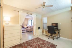 600 Executive Center Dr APT 110, West Palm Beach, FL 33401, Sold 06/27/22