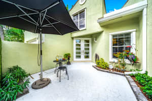 43 N Lakeshore Dr, Hypoluxo, FL 33462, Sold 06/16/22