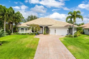 931 SW Squire Johns Ln, Palm City, FL 34990, Sold 06/30/22