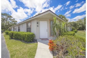 2813 Stoneway Ln b, Fort Pierce, FL 34982, Sold 06/24/22