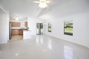 2813 Stoneway Ln b, Fort Pierce, FL 34982, Sold 06/24/22
