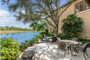 304 Villa Dr, Jupiter, FL 33477, Sold 12/16/22