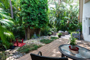 438 Woodview Cir, Palm Beach Gardens, FL 33418, Sold 06/10/22