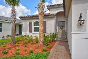 8437 NW Greenbank Cir, Port St. Lucie, FL 34986, Sold 06/10/22