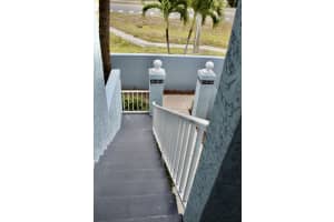 1600 SE Green Acres Cir APT V202, Port St. Lucie, FL 34952, Sold 07/08/22