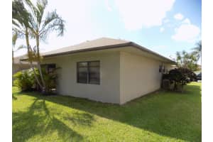 5274 Mendoza St, West Palm Beach, FL 33415, Sold 04/19/23