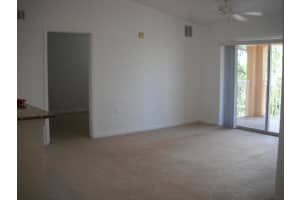301 SW Palm Dr APT 305, Port St. Lucie, FL 34986, Sold 06/10/22