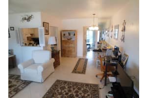 110 Salisbury E, West Palm Beach, Florida 33417