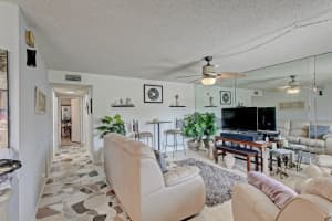 227 Castlewood Dr APT 102, North Palm Beach, FL 33408, Sold 06/21/22