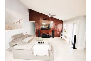 1050 Summit Trail Cir b, West Palm Beach, FL 33415, Sold 06/17/22