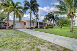 5650 Lake Osborne Dr, Lake Worth, FL 33461, Sold 06/07/22