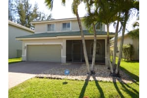 137 Sarona Cir, Royal Palm Beach, FL 33411, Sold 06/13/22