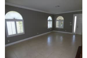 137 Sarona Cir, Royal Palm Beach, FL 33411, Sold 06/13/22