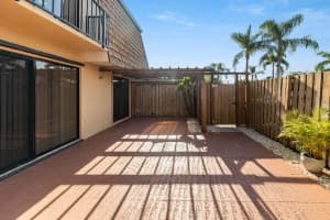1006 10th Ln, Greenacres, FL 33463, Sold 08/05/22