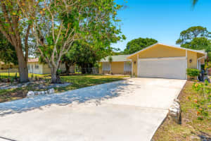 6309 SE Poinciana Ln, Hobe Sound, FL 33455, Sold 06/17/22