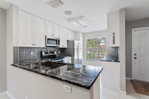 286 Palmetto Ct, Jupiter, FL 33458, Sold 06/13/22