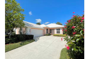 8617 Wakefield Dr, Palm Beach Gardens, FL 33410, Sold 07/15/22