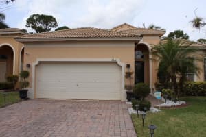 5631 Sunberry Cir, Fort Pierce, FL 34951, Sold 06/17/22