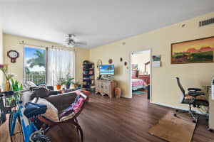 802 W Windward Way APT 307, Lantana, FL 33462, Sold 07/15/22