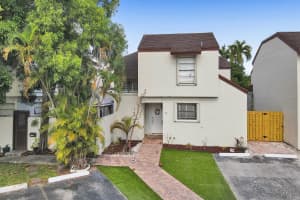 9735 NW 6th Terrace, Miami, FL 33172, Sold 09/02/22